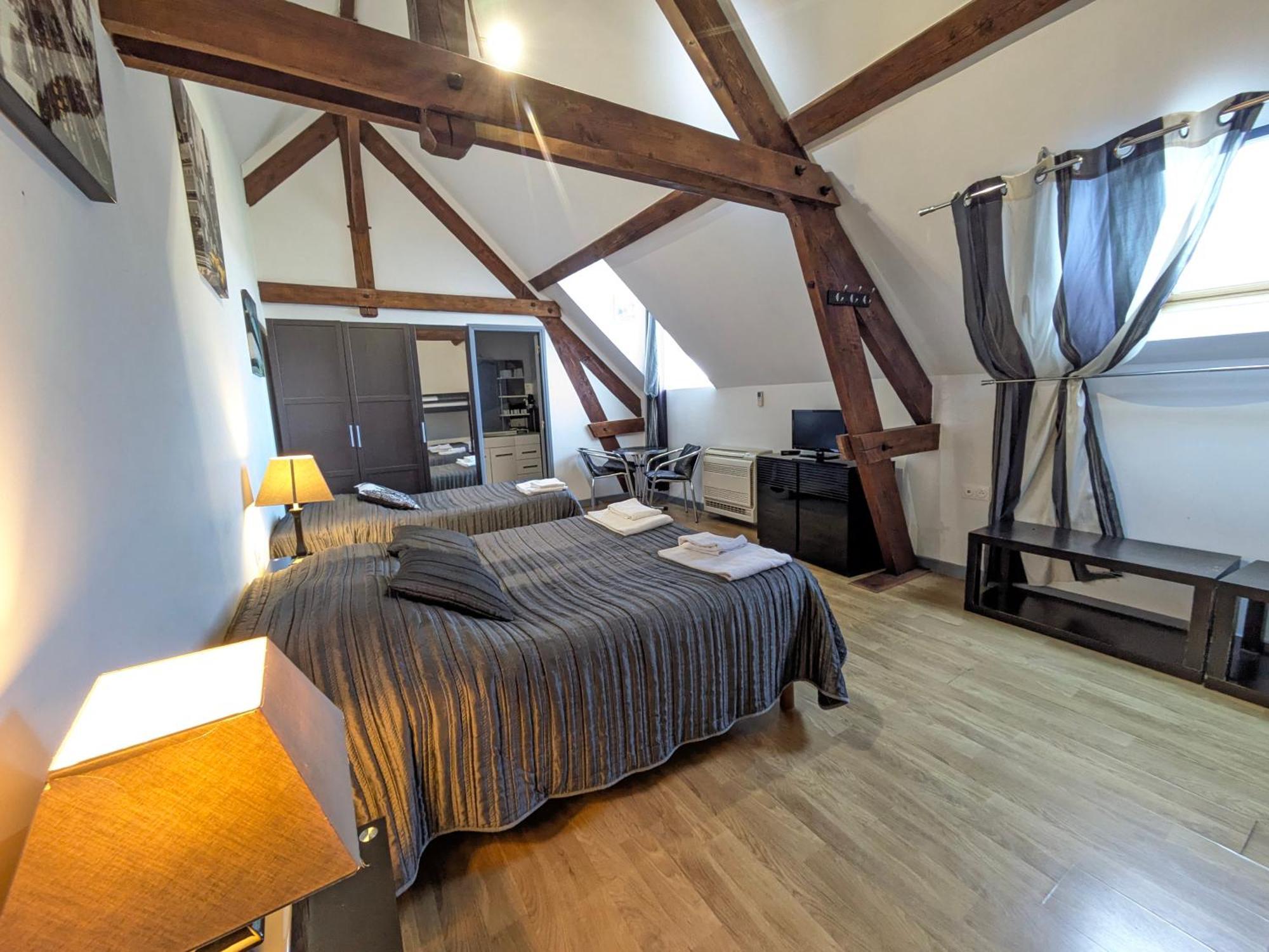 Chateau De Quesmy Luaran gambar
